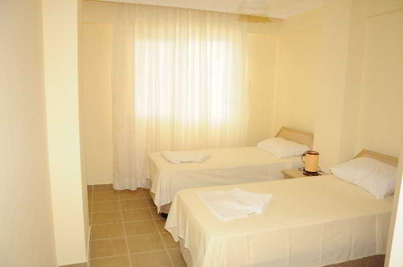 Club Aegean Apartment Altınkum Екстериор снимка